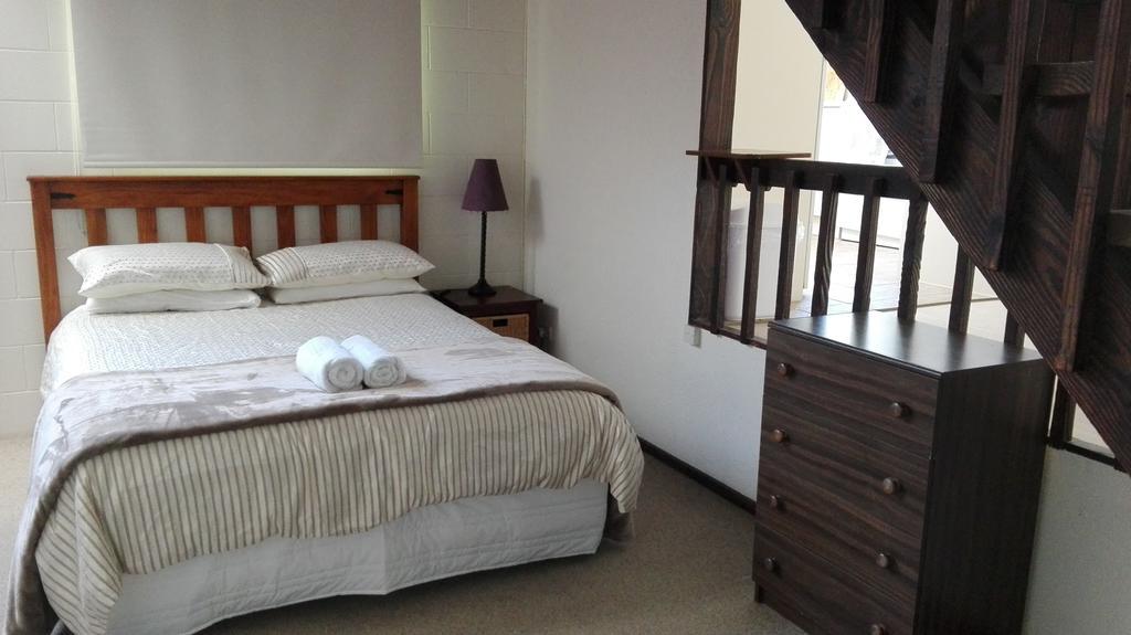 Waters Edge B&B Kaitaia Szoba fotó