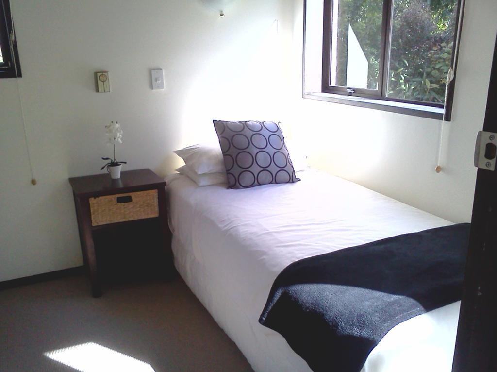 Waters Edge B&B Kaitaia Szoba fotó