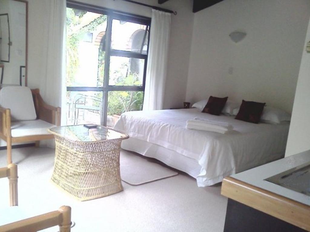 Waters Edge B&B Kaitaia Szoba fotó